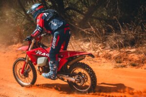 382462328_649541267300106_893712597865676699_n