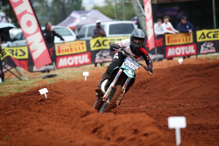 Mienke Cawood MXLadies