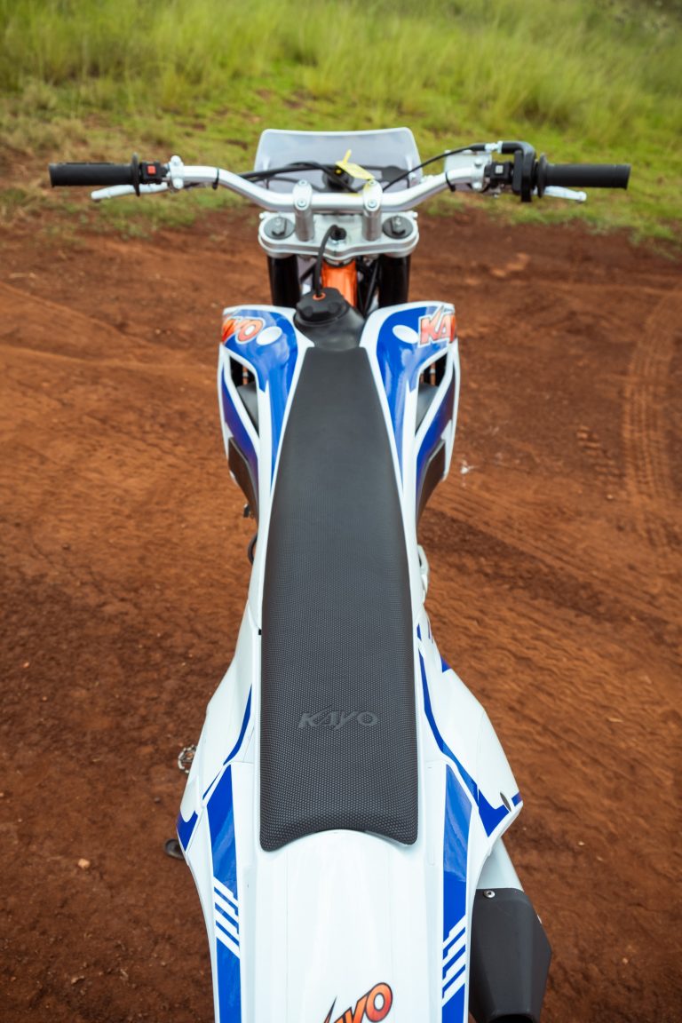 Kayo 250 2T & 4T - Dirt Biking on a budget.