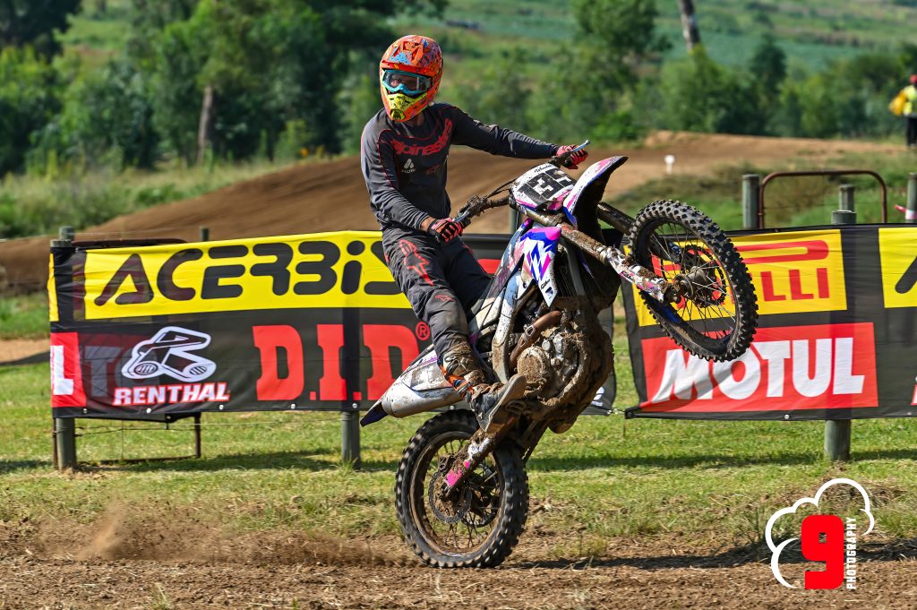 Mayfair Gearbox Inland MX Championship and Dragon Energy NIMXC Round 2. Bikewise. Motocross. MX Racing. Pirelli. Acrebis. Renthal. D.I.D. Motul. SBS. Dragon Energy.
