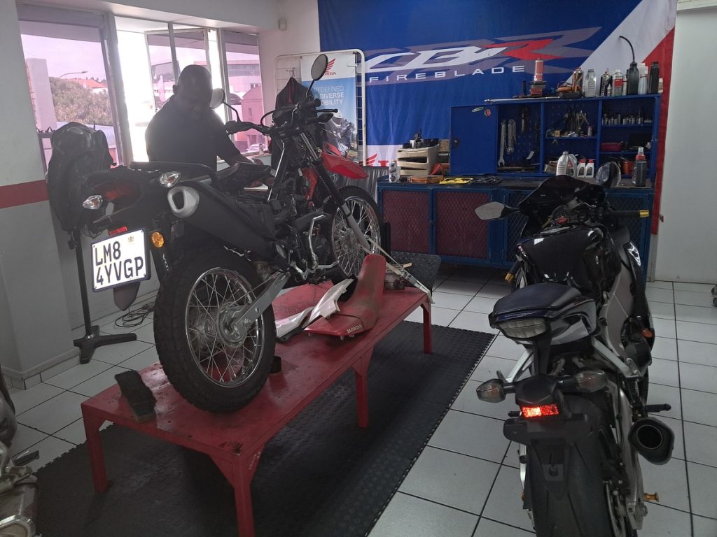 Honda Wing