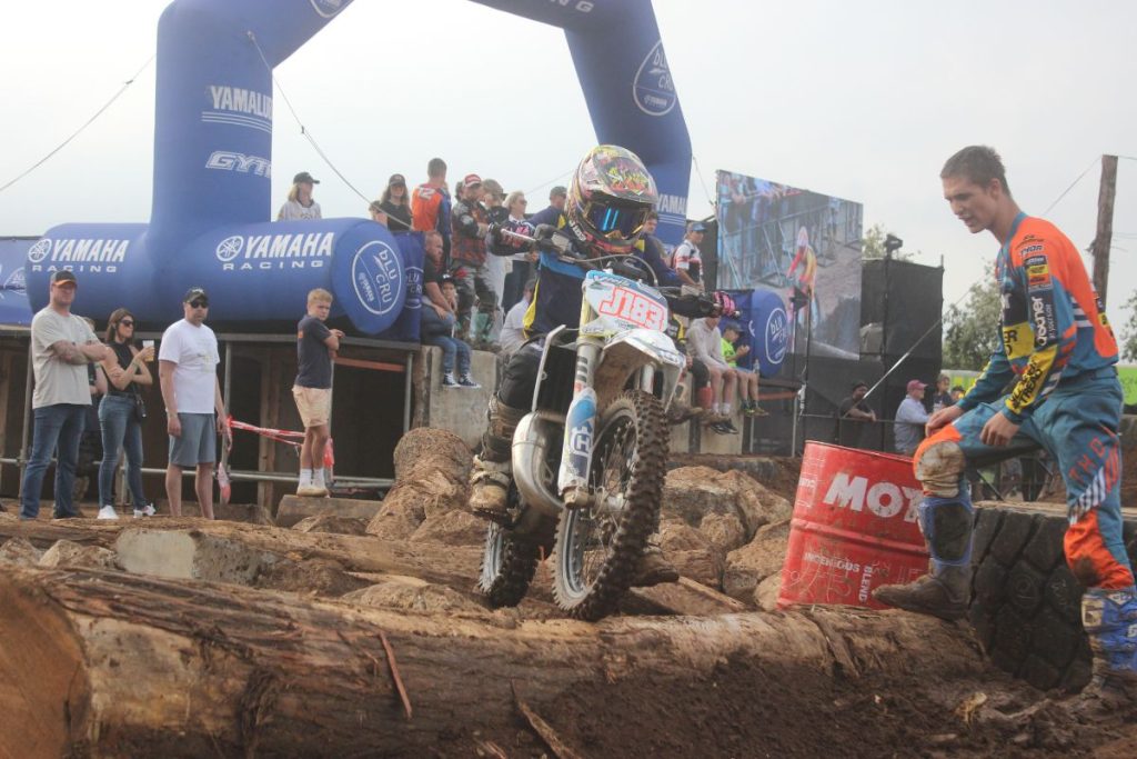 S.A Super Enduro X Round 1.