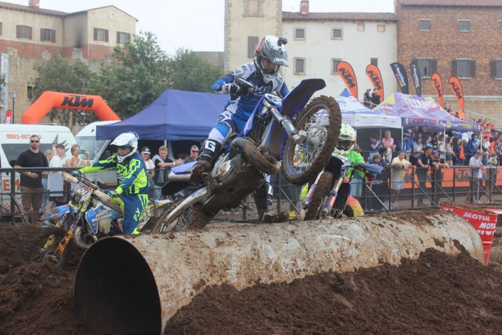 S.A Super Enduro X Round 1.