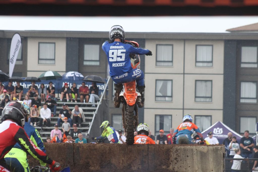 S.A Super Enduro X Round 1.