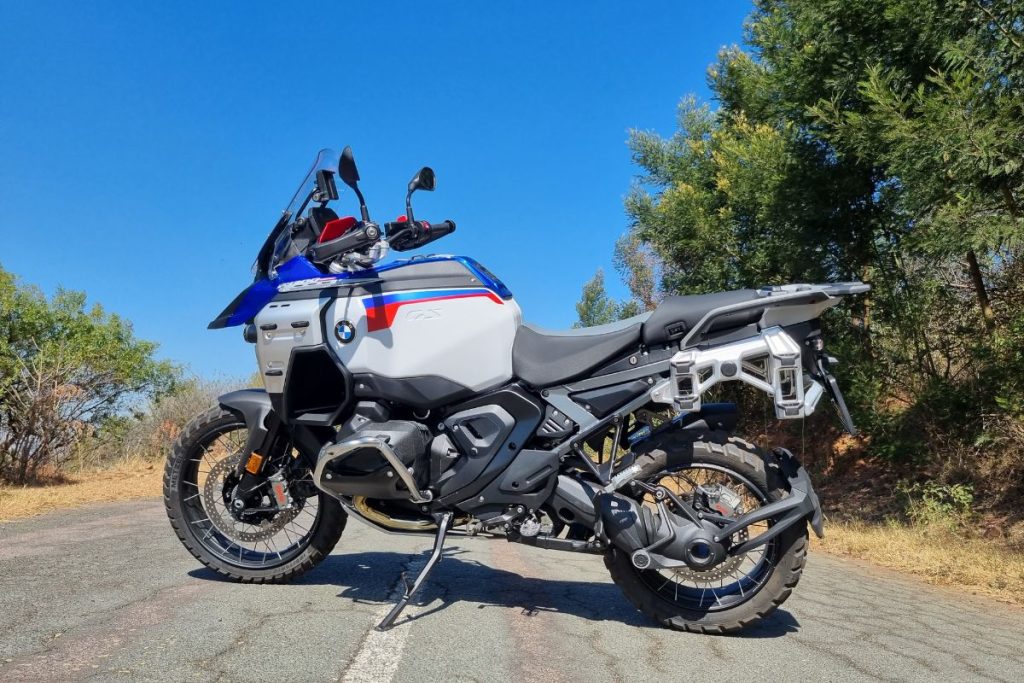 2025 BMW R1300 GS Adventure Trophy - On the tarmac it is gorgeous