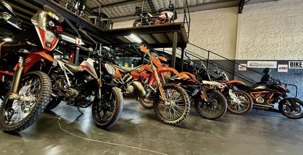 Moto Bike Shed