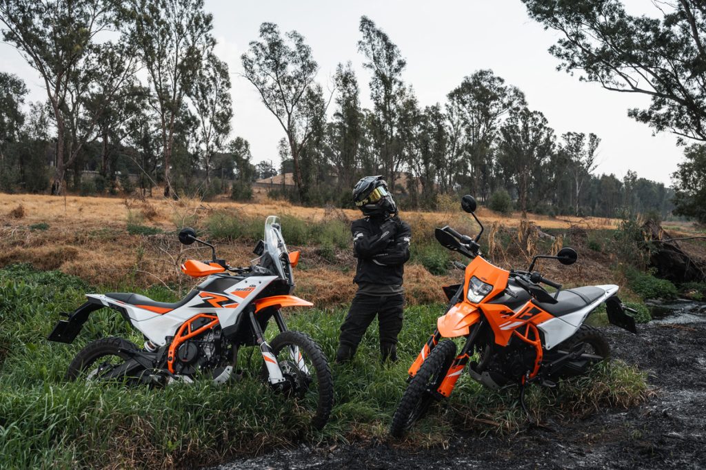 2025 KTM 390