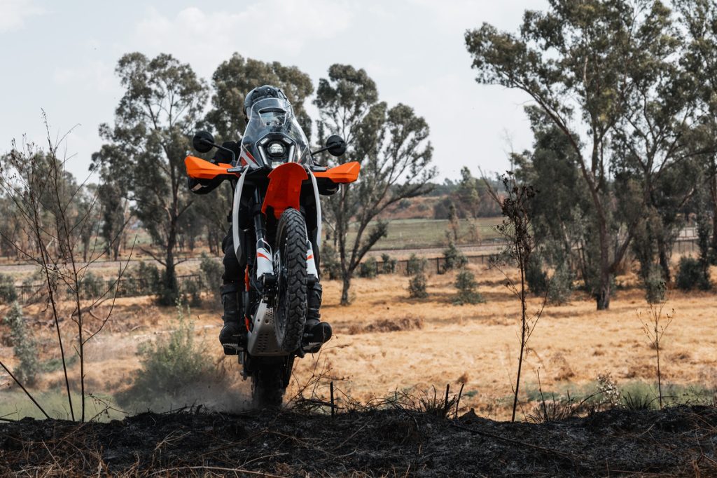 2025 KTM 390