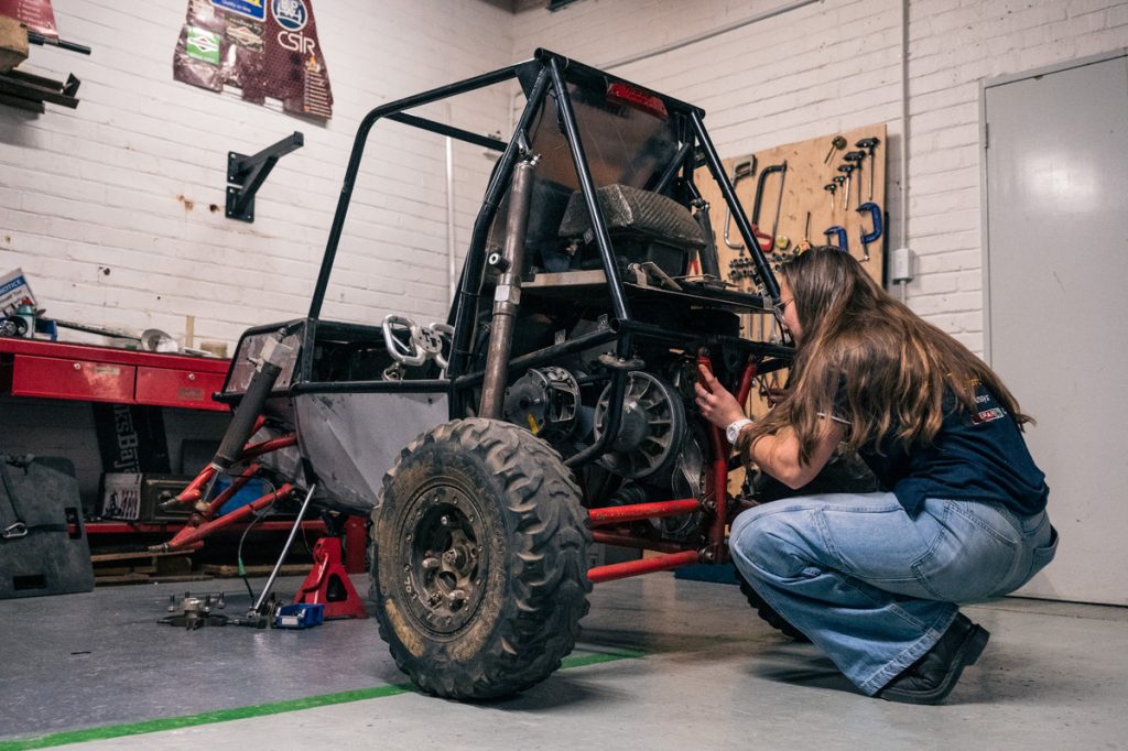 Engineering-students-off-road-project-6