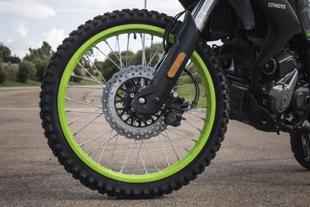 CFMOTO Dual