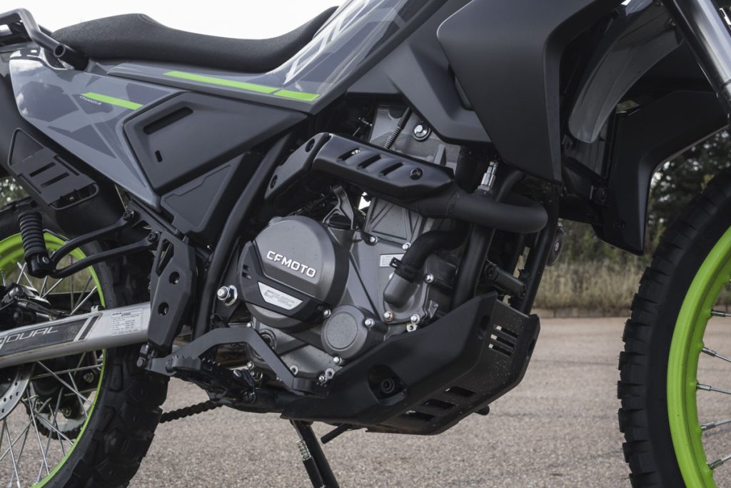 CFMOTO Dual