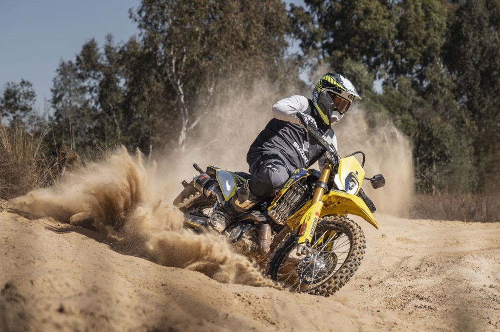 Suzuki DRZ4-S