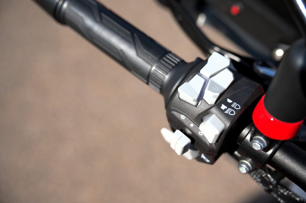 QJ SRT 700 SX
