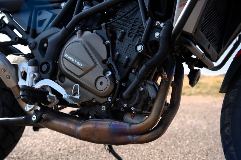 QJ SRT 700 SX