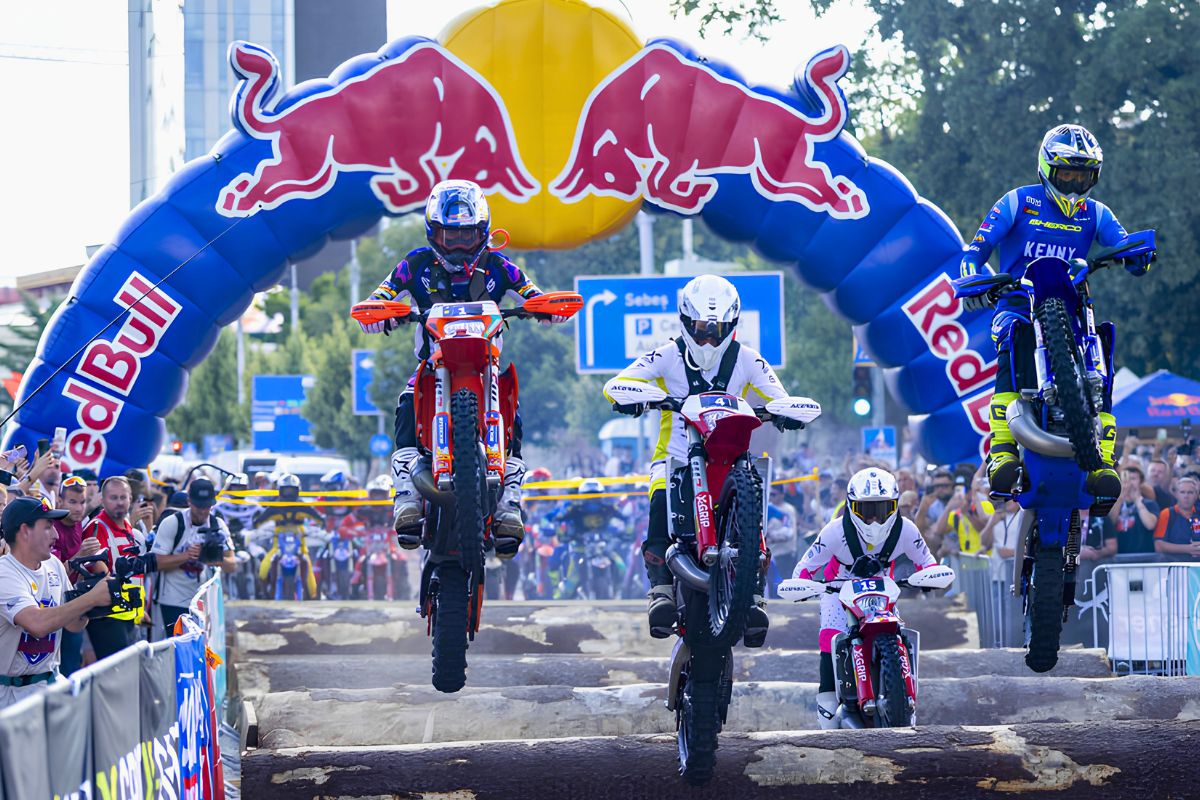 RED BULL ROMANIACS